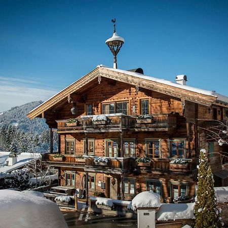 Buccara Apartments Kitzbuehel ภายนอก รูปภาพ